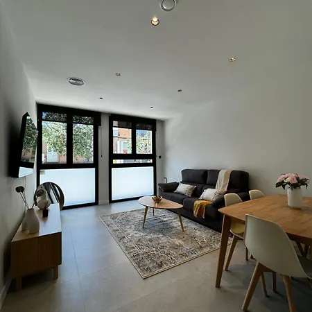 Comfortwork Near Barcelona Apartment *